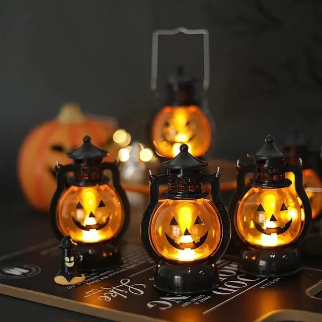 1 Pcs Halloween Dec Prop Pumpkin Witch Lantern Hand Skull Lamp Portable Nightlight Ghosty Light 1pcs ramdon lamp