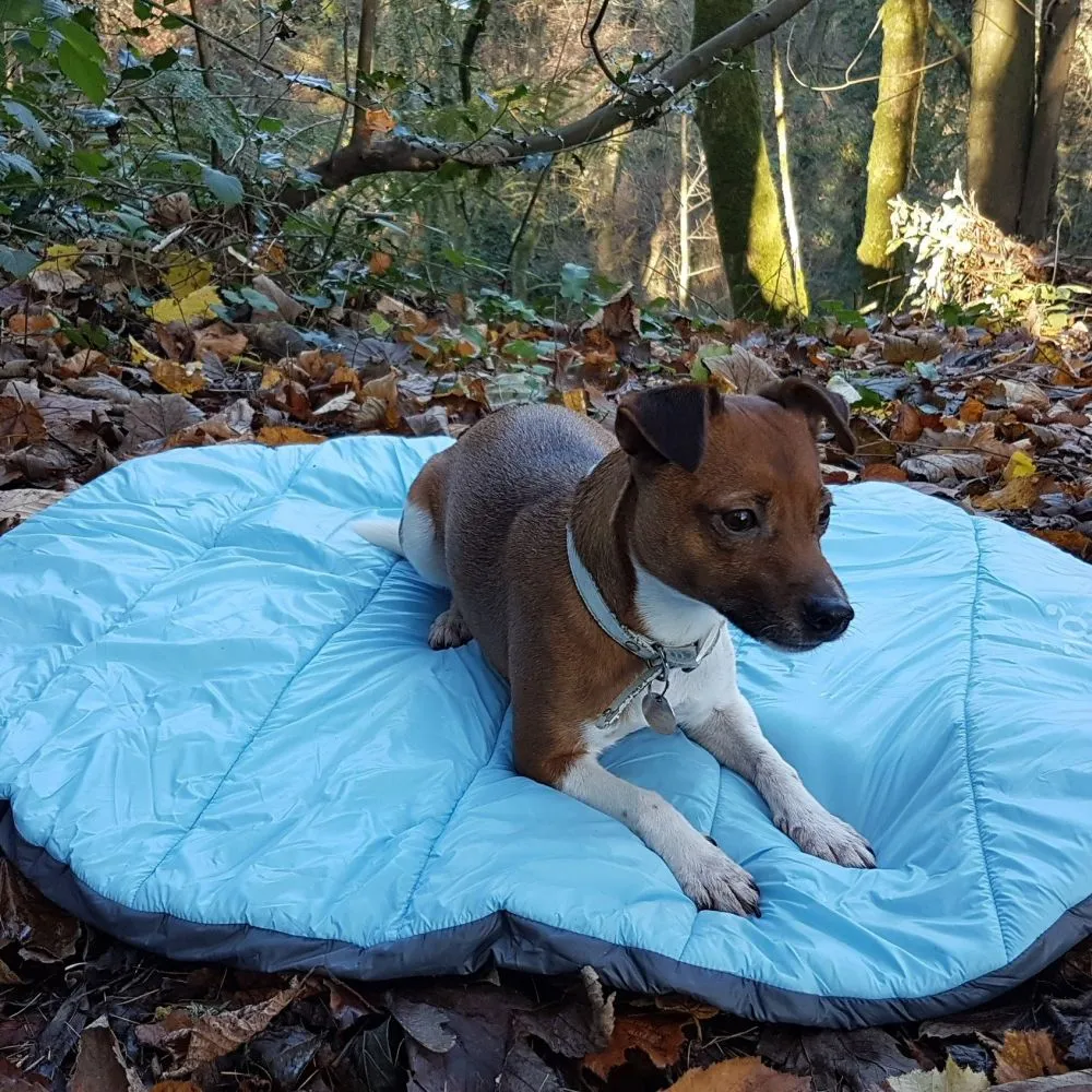 Henry Wag Alpine Travel Snuggle Dog Bed